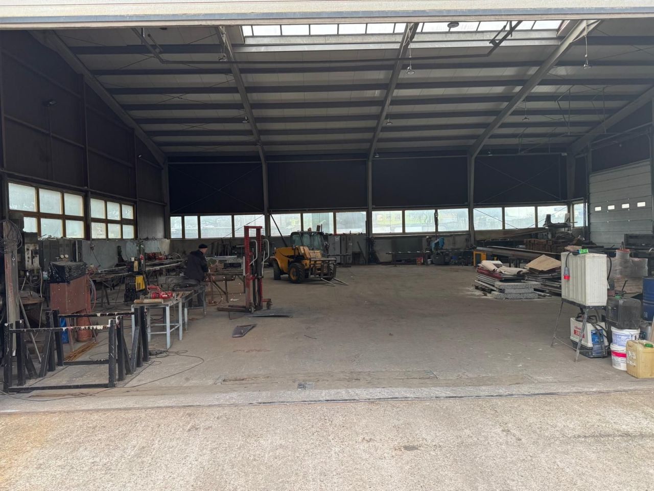 Hala/magazyn Płoty. Zdjęcie 7