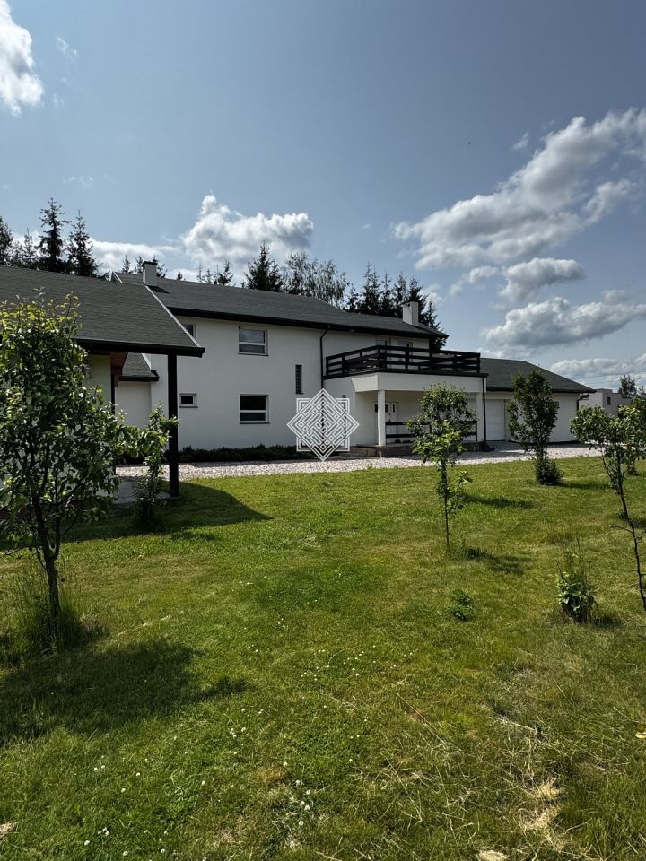 dom wolnostojący, 8 pokoi Koryciska. Zdjęcie 3