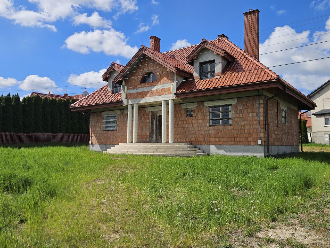 dom wolnostojący, 8 pokoi Busko-Zdrój Łagiewniki. Zdjęcie 4