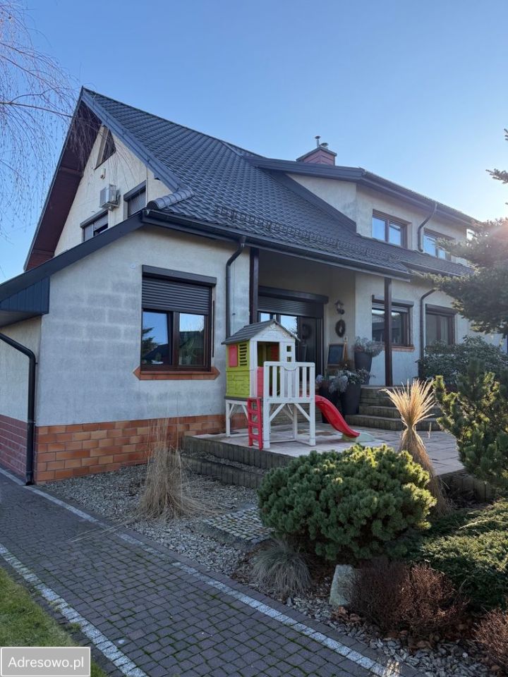 bliźniak, 10 pokoi Biejkowska Wola. Zdjęcie 6