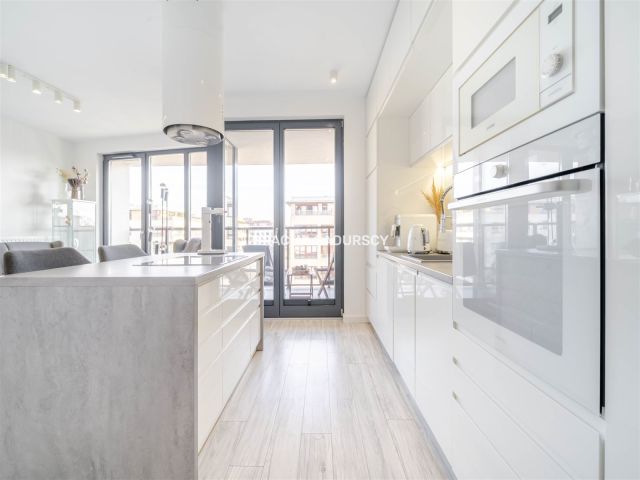 Mieszkanie 4-pokojowe Kraków Dębniki, ul. Czerwone Maki. Zdjęcie 2