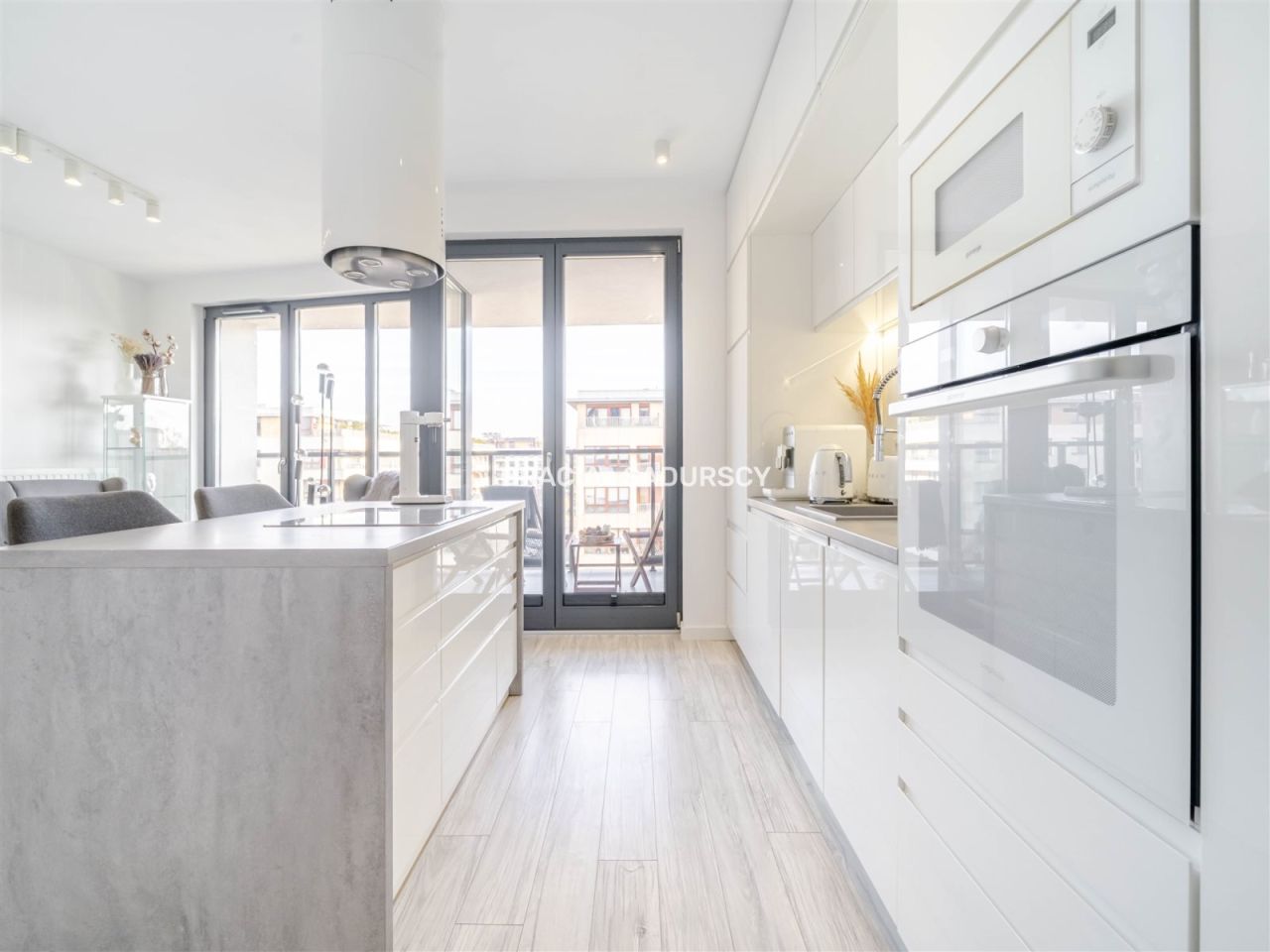 Mieszkanie 4-pokojowe Kraków Dębniki, ul. Czerwone Maki. Zdjęcie 2