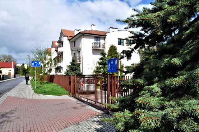Mieszkanie 4-pokojowe Kraków Śródmieście, ul. Rezedowa. Zdjęcie 1