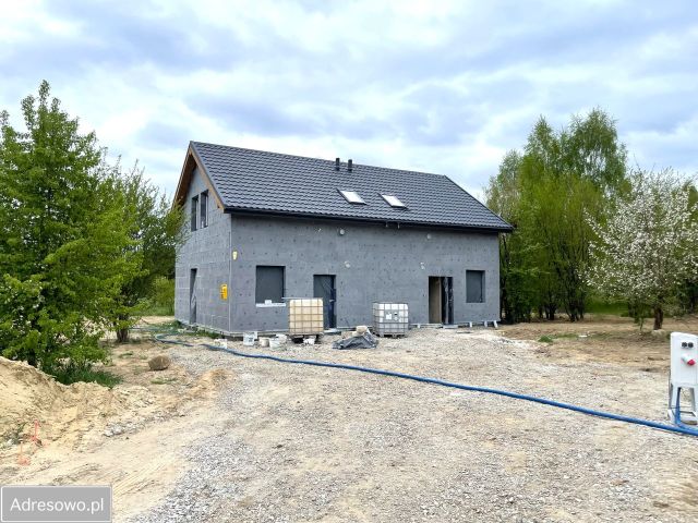 bliźniak, 4 pokoje Dywity. Zdjęcie 1