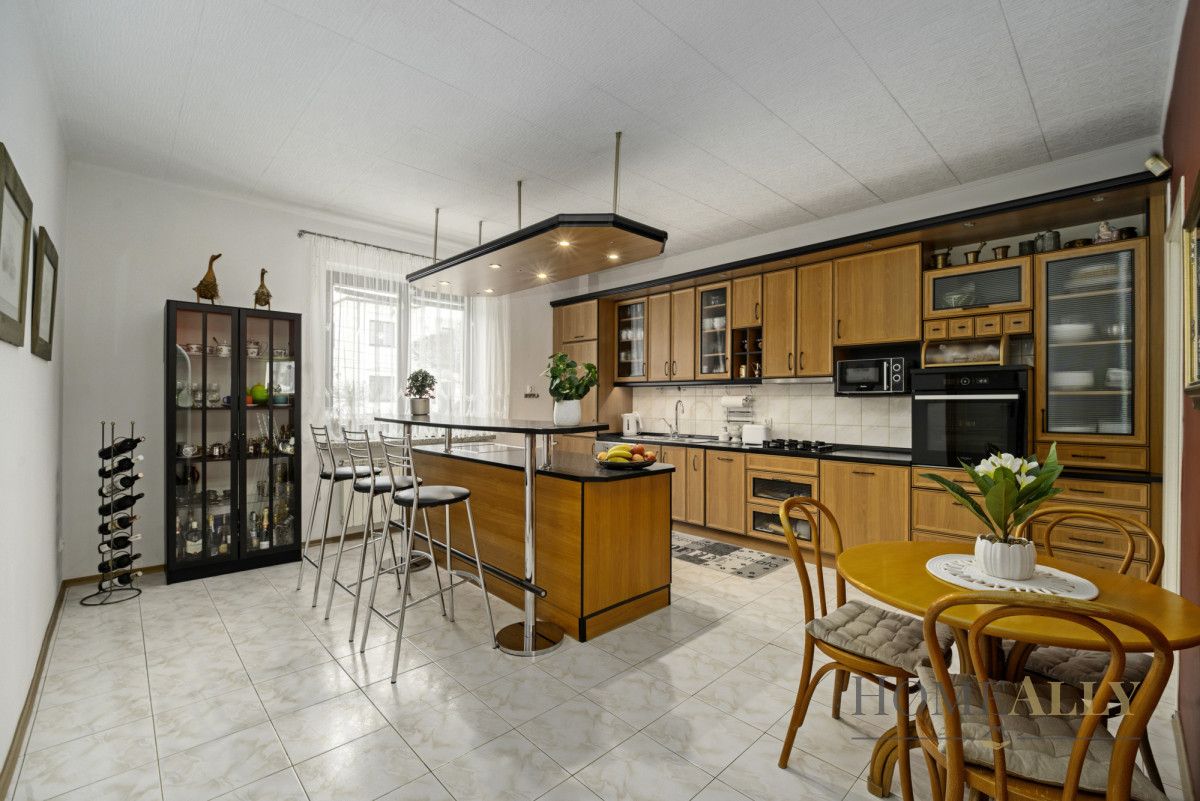 dom wolnostojący, 7 pokoi Warszawa Bemowo, ul. Lustrzana. Zdjęcie 2