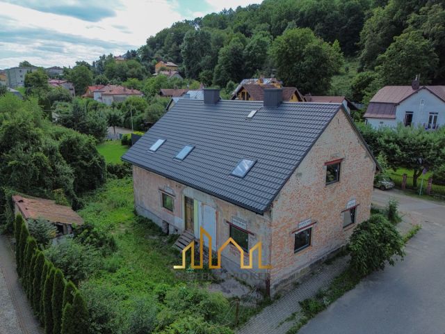 dom wolnostojący, 5 pokoi Sanok Śródmieście, ul. Szopena. Zdjęcie 4