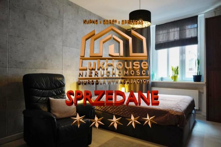 Mieszkanie 3-pokojowe Bytom, ul. Piekarska. Zdjęcie 1