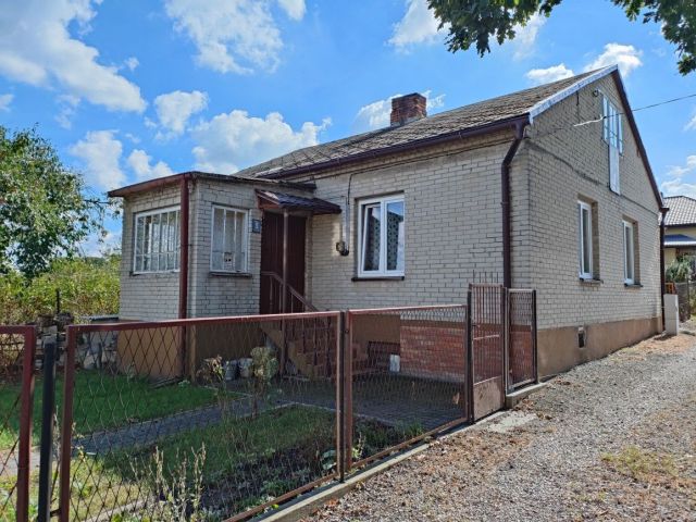 dom wolnostojący, 3 pokoje Piaski. Zdjęcie 1