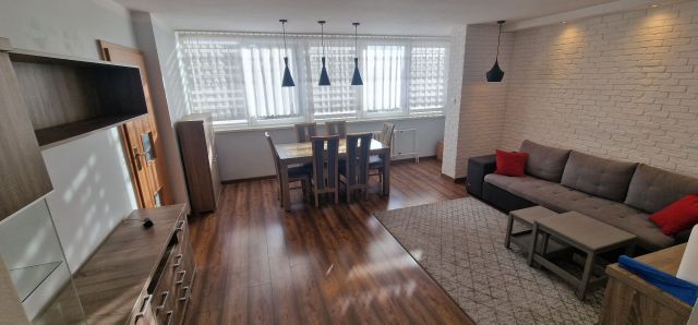 Mieszkanie 3-pokojowe Katowice Murcki, ul. Karola Bohdanowicza. Zdjęcie 1