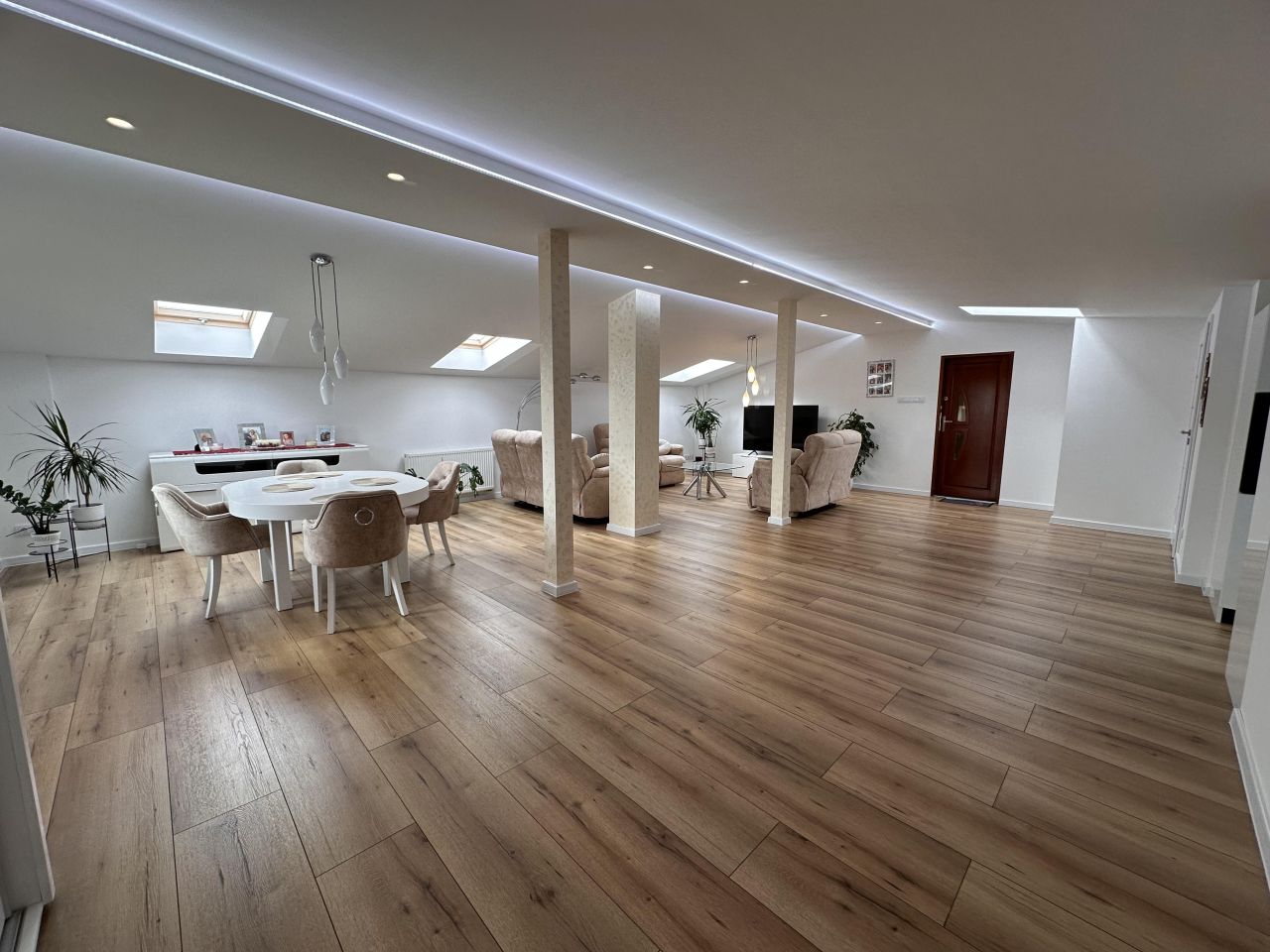 dom wolnostojący, 12 pokoi Łódź Górna, ul. św. Franciszka z Asyżu. Zdjęcie 7