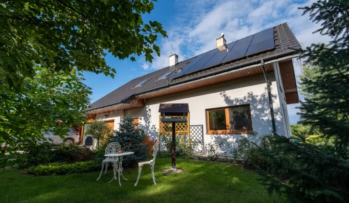 dom wolnostojący, 5 pokoi Ławki, ul. Migdałowa