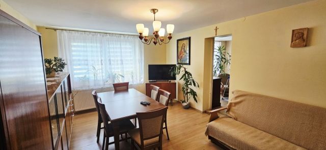 dom wolnostojący, 5 pokoi Mrozów. Zdjęcie 3