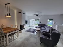 dom wolnostojący, 5 pokoi Bolesławice, ul. Szmaragdowa. Zdjęcie 3