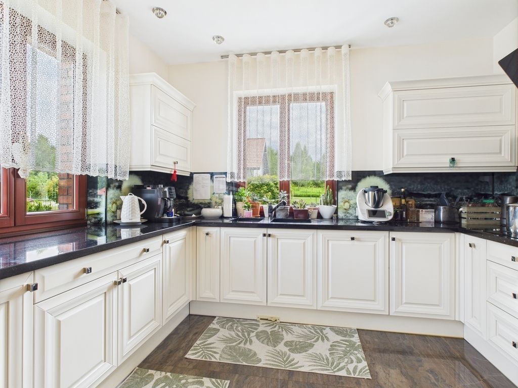 dom wolnostojący, 12 pokoi Warkały, ul. Poziomkowa. Zdjęcie 8