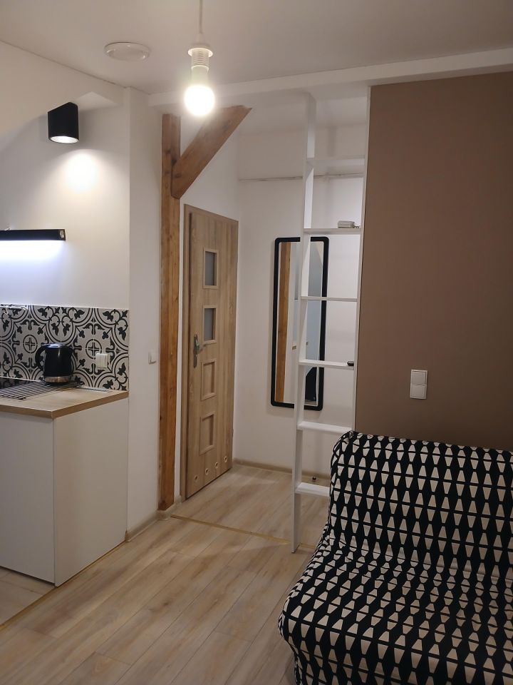 Mieszkanie 1-pokojowe Katowice Koszutka, ul. Antoniego Słonimskiego. Zdjęcie 2