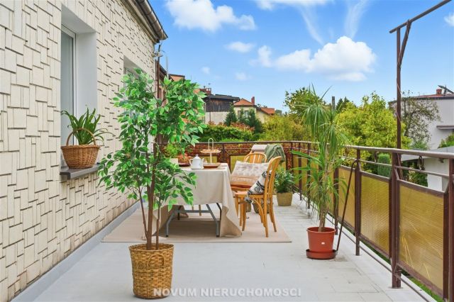 dom wolnostojący, 12 pokoi Tarnowskie Góry Centrum. Zdjęcie 27