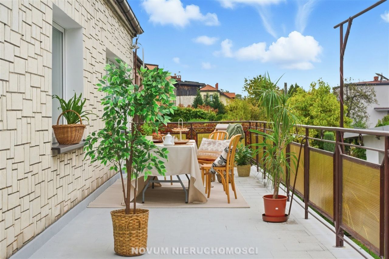 dom wolnostojący, 12 pokoi Tarnowskie Góry Centrum. Zdjęcie 27