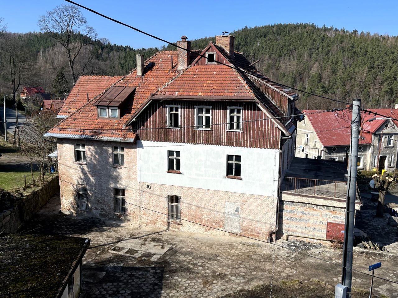 dom wolnostojący Przesieka, ul. Karkonoska. Zdjęcie 2