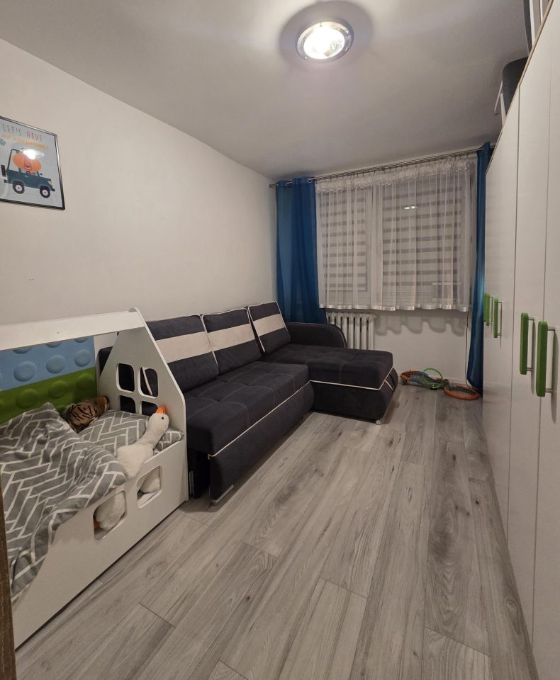 Mieszkanie 3-pokojowe Wałbrzych Biały Kamień, ul. Iwana Miczurina. Zdjęcie 9