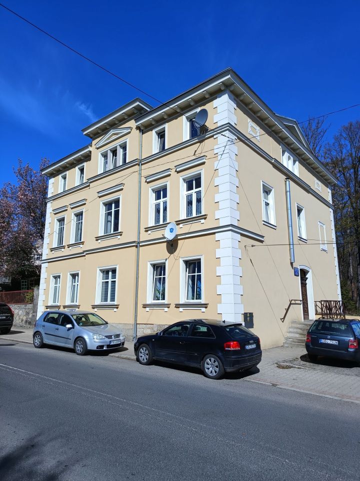 Mieszkanie 4-pokojowe Lwówek Śląski. Zdjęcie 1