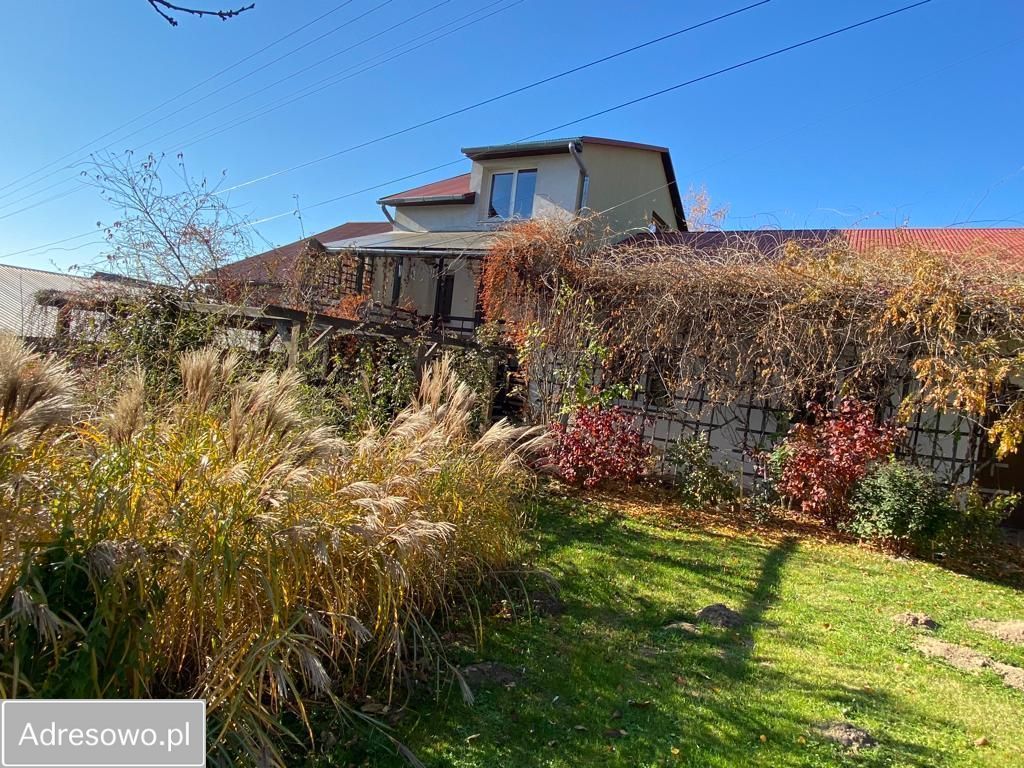 dom wolnostojący, 8 pokoi Kuńkowce. Zdjęcie 2