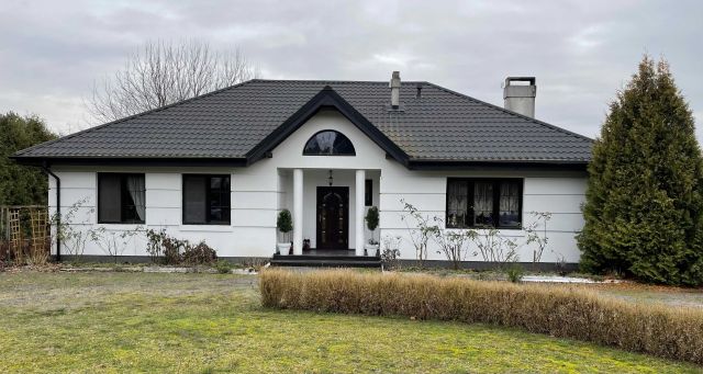 dom wolnostojący Kobylarnia, ul. Prosta. Zdjęcie 1