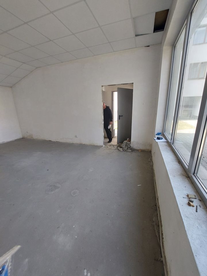 Lokal Kraków Kliny, ul. prof. Wojciecha Marii Bartla. Zdjęcie 3