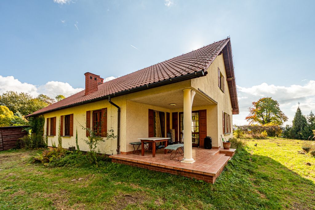 dom wolnostojący, 3 pokoje Borówki. Zdjęcie 2