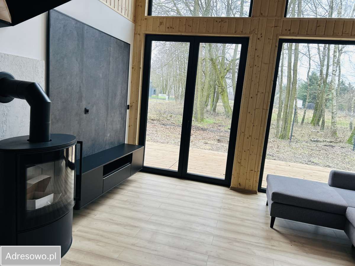 dom wolnostojący, 4 pokoje Lipnica. Zdjęcie 9