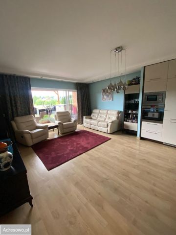 Mieszkanie 4-pokojowe Bielawa. Zdjęcie 1