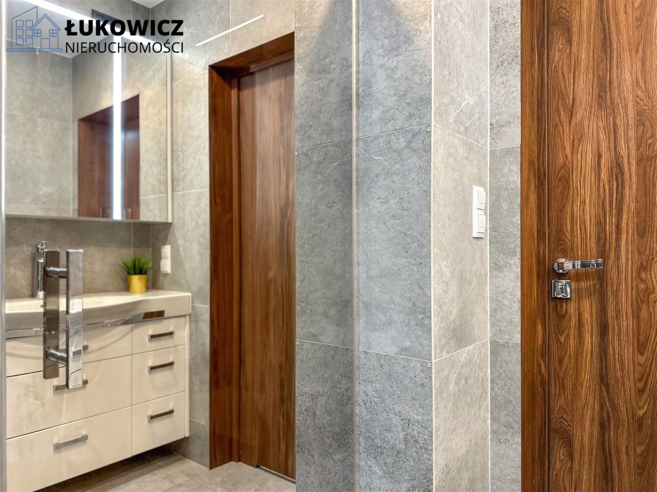 Mieszkanie 3-pokojowe Bielsko-Biała Śródmieście. Zdjęcie 15