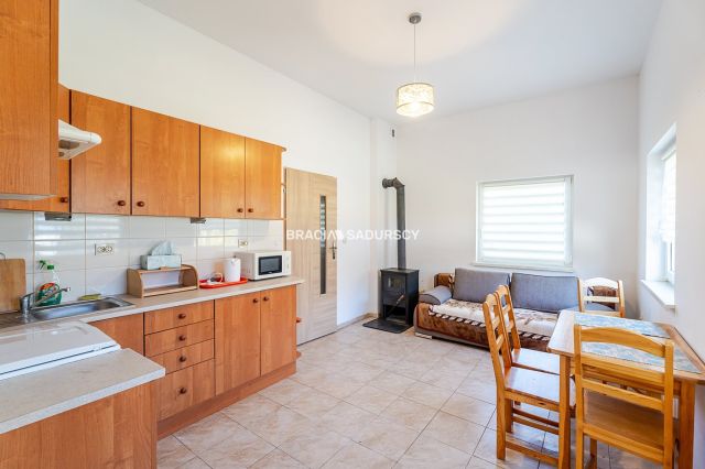 dom wolnostojący, 5 pokoi Łomna. Zdjęcie 36