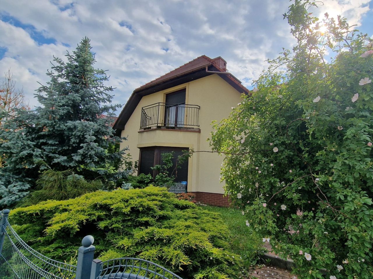 dom wolnostojący, 6 pokoi Komorniki, ul. Polna