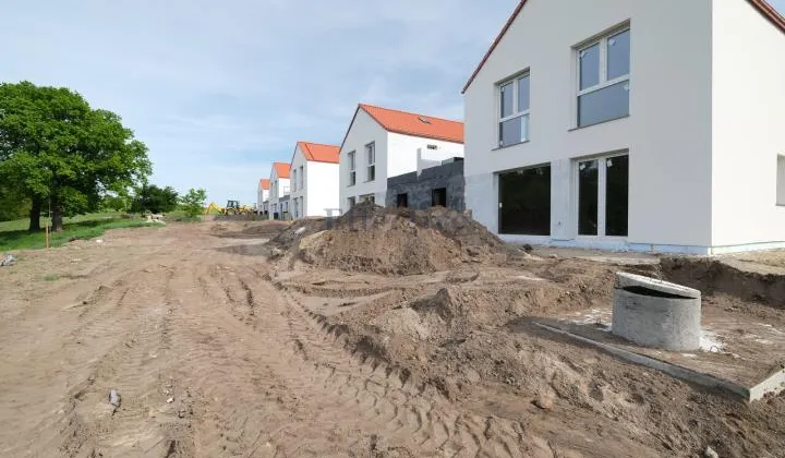 bliźniak, 5 pokoi Przedmoście