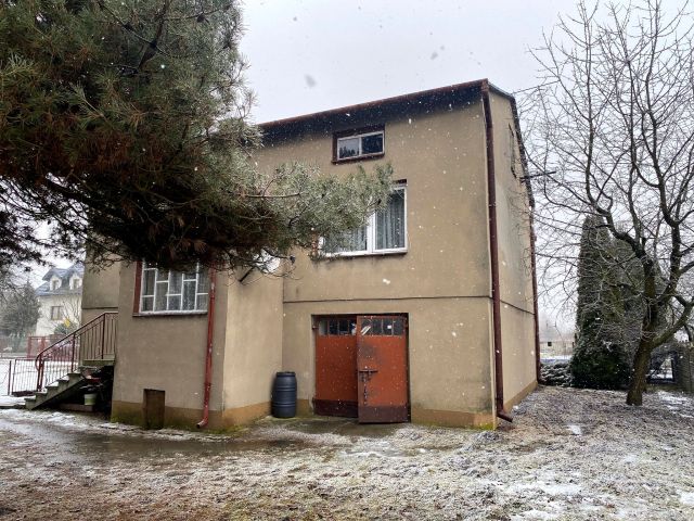 dom wolnostojący, 3 pokoje Płoszów, ul. Spacerowa. Zdjęcie 1