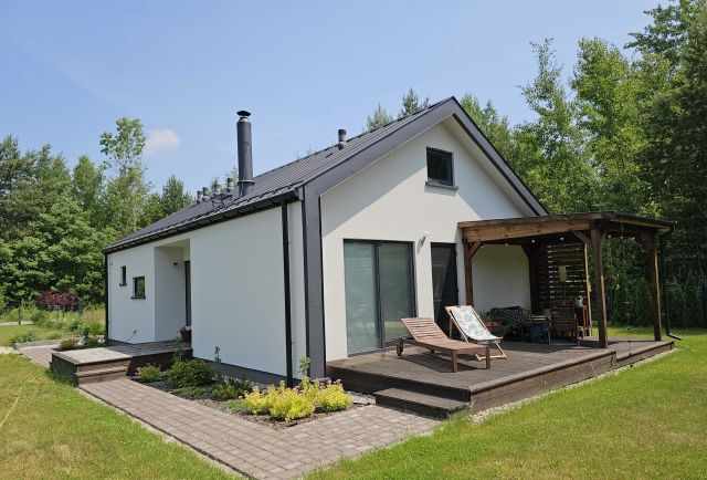 dom wolnostojący, 4 pokoje Stężyca, ul. Złote Piaski. Zdjęcie 1