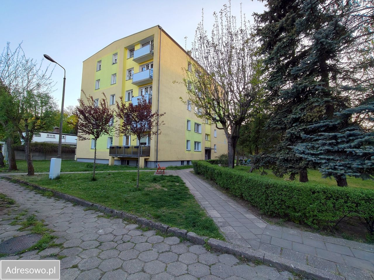 Mieszkanie 3-pokojowe Ostrów Wielkopolski Centrum, ul. Młodzieżowa. Zdjęcie 2