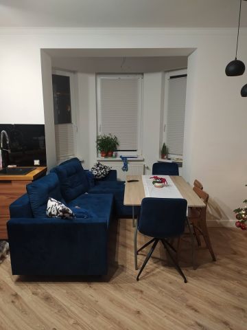 Mieszkanie 3-pokojowe Legnica. Zdjęcie 1