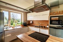 dom wolnostojący, 5 pokoi Rzuchowa. Zdjęcie 1