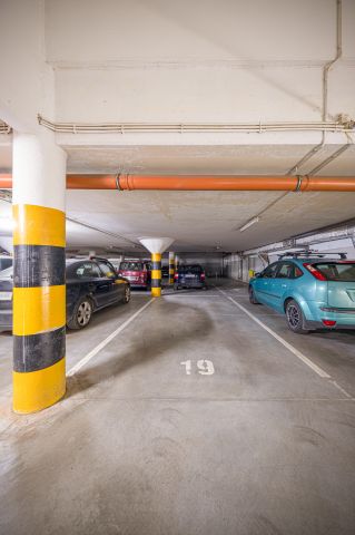 Garaż/miejsce parkingowe Rzeszów Staroniwa, ul. Strzelnicza. Zdjęcie 1