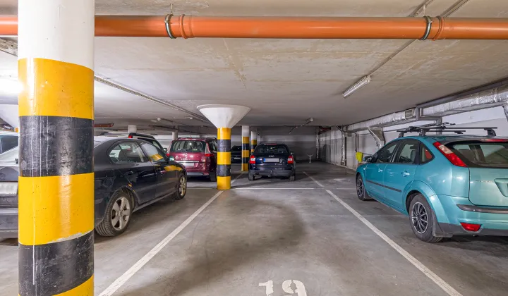 Garaż/miejsce parkingowe Rzeszów Staroniwa, ul. Strzelnicza