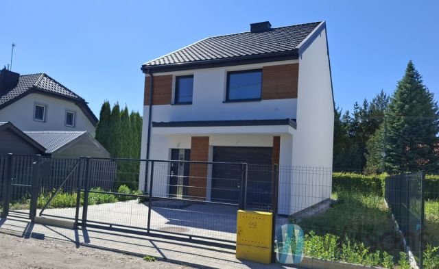 dom wolnostojący, 4 pokoje Dziekanów Leśny. Zdjęcie 2