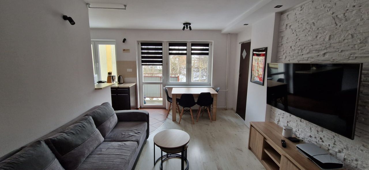 Mieszkanie 3-pokojowe Słupsk Centrum, ul. Wiejska. Zdjęcie 1