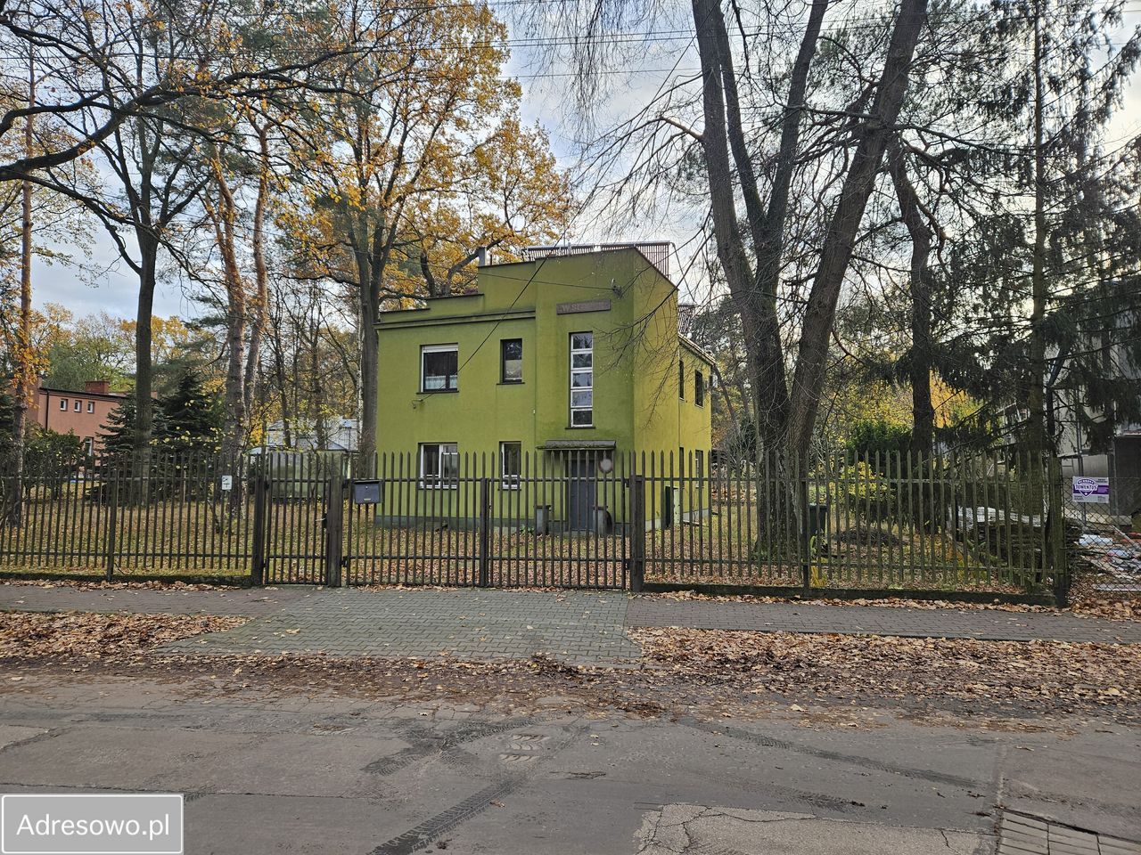 dom wolnostojący, 6 pokoi Milanówek. Zdjęcie 3