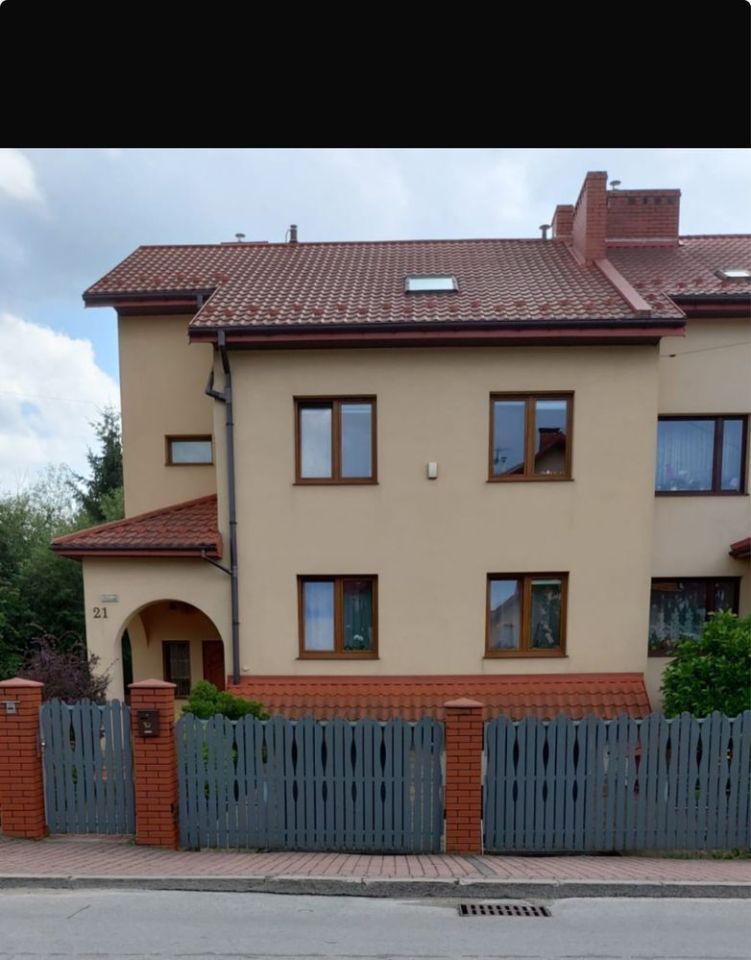 dom szeregowy, 8 pokoi Kielce. Zdjęcie 1
