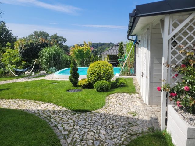 dom wolnostojący, 5 pokoi Bibice, ul. Na Czekaj. Zdjęcie 2