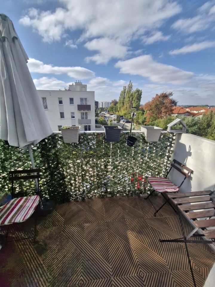 Mieszkanie 3-pokojowe Zamienie. Zdjęcie 4