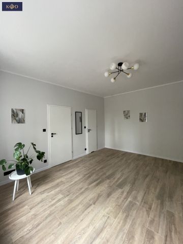 Mieszkanie 3-pokojowe Poznań Łazarz, ul. Lodowa. Zdjęcie 3