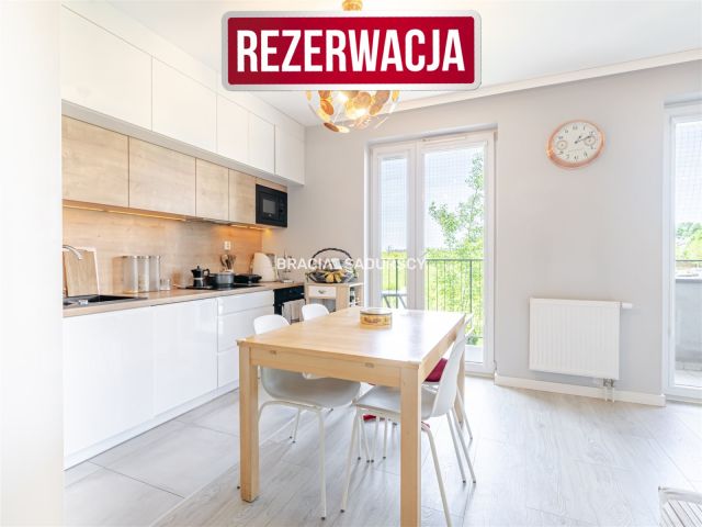 Mieszkanie 3-pokojowe Kraków Dębniki, ul. Komuny Paryskiej. Zdjęcie 1