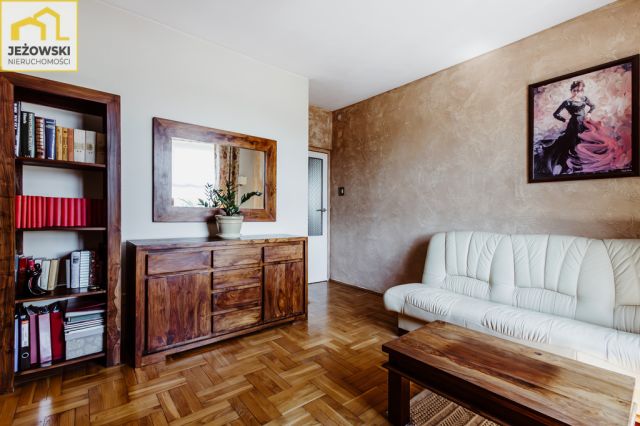 bliźniak, 10 pokoi Sobieszyn. Zdjęcie 4